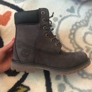 Timberland Women’s 6-inch Premium Waterproof Boots